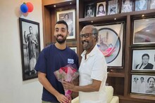 সুপারস্টার রজনীকান্তের বাড়িতে স্বামীজি, শ্রীরামকৃষ্ণের ছবি! অবাক কেকেআর তারকা