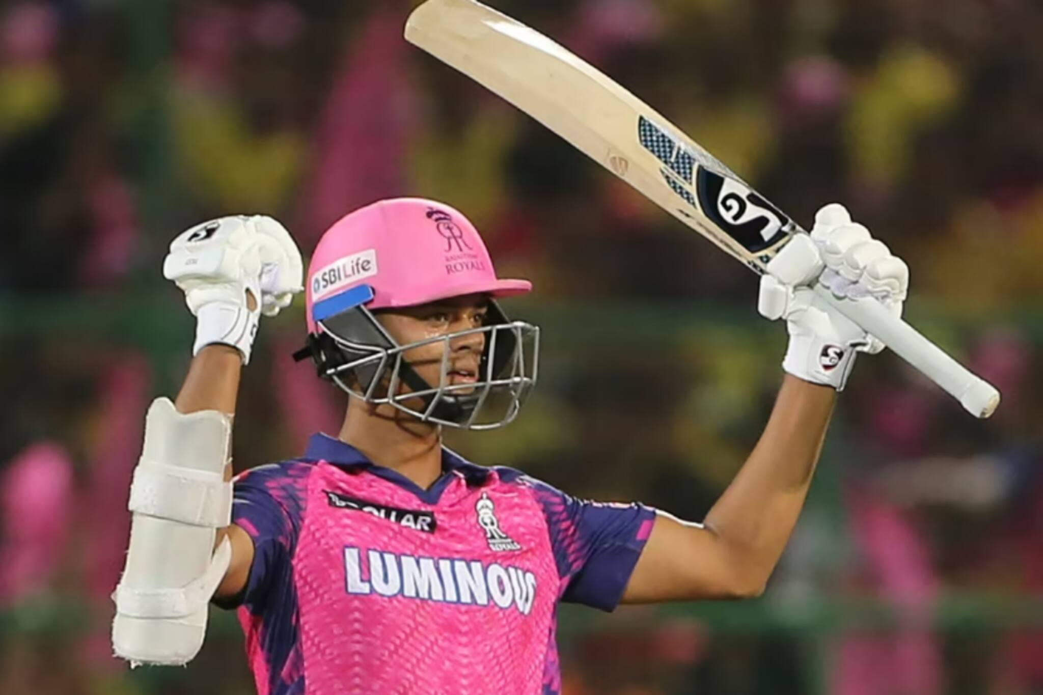 কলকাতায় 'মোকা'-র তাণ্ডব যশস্বী রূপে, দ্রুততম ৫০-এর সঙ্গে গড়লেন একাধিক রেকর্ড