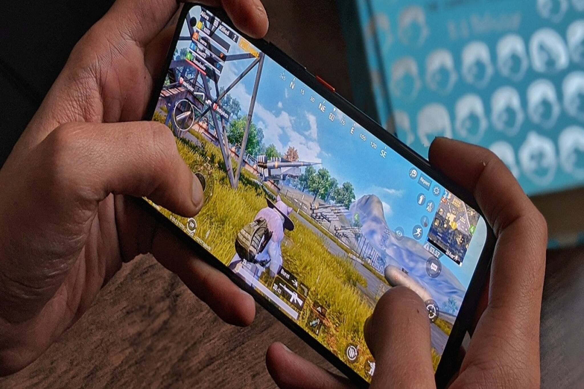 Mobile Game: মোবাইলে গেম খেলা নিয়ে বকা খান? এবার গেম খেলেই ছ'মাসে ১০ লক্ষ টাকা রোজগার করুন! জানুন