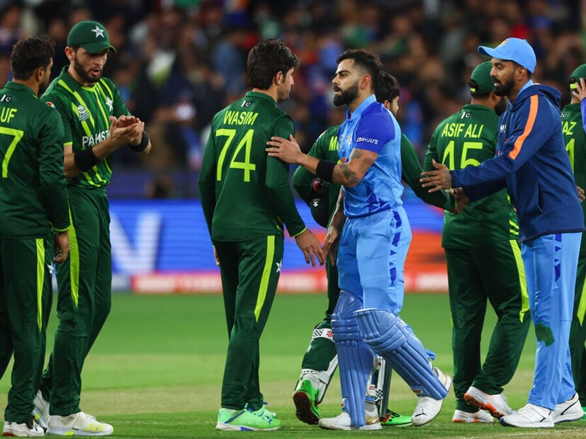 তবে এই বিষয়ে এখনও কোনও সরকারি ঘোষণা করা হয়নি। আর যদি এমনটা হয় তাহলেও নির্ভর করছে ভারত ও পাকিস্তান দুই দলের সেমি ফাইনালে ওঠা ও নিয়ম অনুযায়ী মুখোমুখি যদি পড়ে তাহলে। তবে আশায় থাকতেই পারেন বাংলার ক্রিকেট প্রেমিরা।