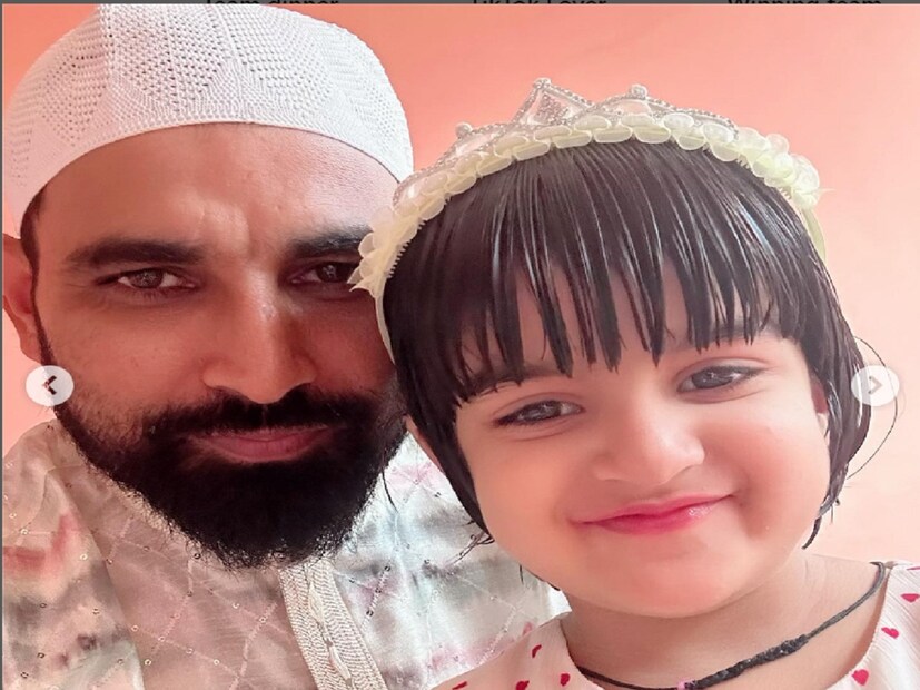 মহম্মদ শামি তাঁর পোস্টে লিখেছেন, &quot;প্রার্থনা করার সময় স্বার্থপর হওয়া উচিত নয়। নিজের পাশাপাশি অন্যের জন্যও প্রার্থনা করুন। হতে পারে যখন আপনি অন্যের জন্য প্রার্থনা করবেন, তখন আপনার প্রার্থনা কবুল হবে। আল্লাহ আপনাদের সকলের মঙ্গল করুন।&quot; সুস্বাস্থ্য, সম্পদ এবং সবার জন্য সুখ, আসুন আমরা সবাই মিলে ঈদুল আযহার উৎসব পালন করি ভালবাসা, মমতা ও ঐক্যের সাথে। শুভ ঈদুল আজহা।&quot;