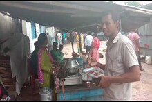 ভোটে একে অপরের প্রতিদ্বন্দ্বি! বিমলদার চায়ের দোকানে এলেই সবাই বন্ধু! রহস্যটা কী?