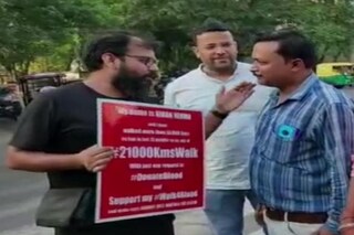 কেরল থেকে ধানবাদ, রক্তদানের জন্য সচেতন করতে দেশ ঘুরছেন এই ব্যক্তি!