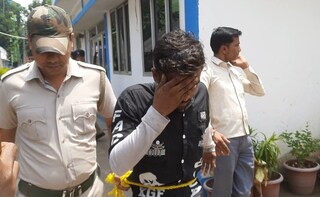 আগ্নেয়াস্ত্র সহ এক যুবককে গ্রেফতার করল এসটিএফ