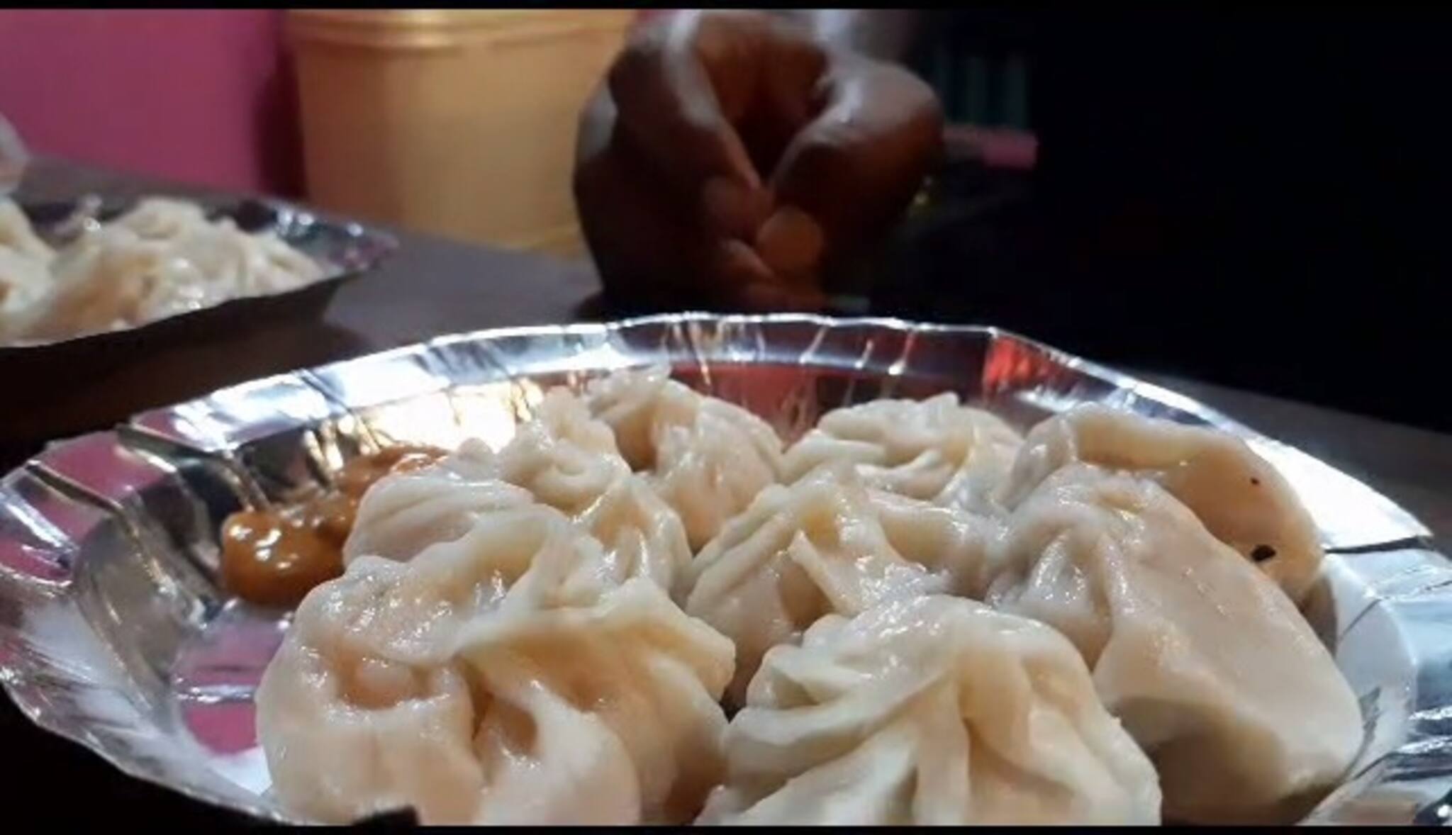 Taste of Momo: স্বাদে গন্ধে অতুলনীয় নেপালি মোমো আকর্ষণের কেন্দ্রে! জানুন কোথায় পাওয়া যাচ্ছে