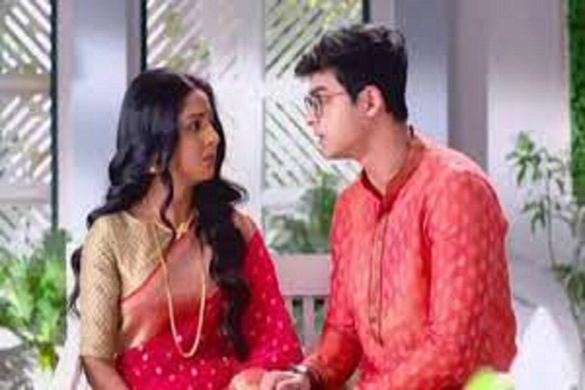তবে কীভাবে মিশকাকে মিথ্যেবাদী প্রমাণ করবে সূর্য? গল্পের মোড় ঘুরেছে মিশকার এই কাণ্ডে। তবে কি আবারও শেষমেশ সূর্য আর দীপা দূরে সরবে নাকি এই ঘটনাই ফের তাদের কাছে টানবে?