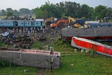 স্বামীকে হারালেন সবে, এবার ছেলেও শেষ ট্রেন দুর্ঘটনায়! অর্চনার জীবনে রইল না কিছু