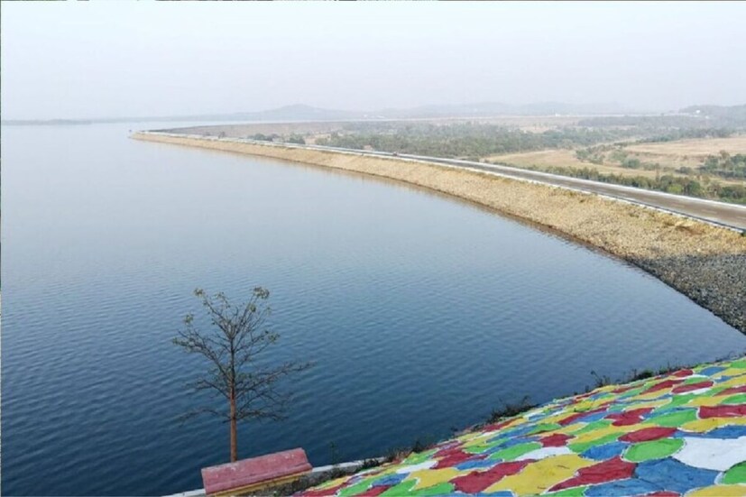 এদিন সর্বোচ্চ তাপমাত্রা থাকবে ৩৯ ডিগ্রি সেলসিয়াস এবং সর্বনিম্ন তাপমাত্রা ছিল ২৭ ডিগ্রি সেলসিয়াস। আগামী বেশ কয়েকদিন বৃদ্ধি পাবে সর্বোচ্চ তাপমাত্রা। বৃষ্টিপাতের সম্ভাবনা এই কয়েকদিন কম থাকবে বলেই জানা যাচ্ছে। 