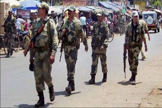 অবশেষে বাহিনী চাইল কমিশন৷ 
