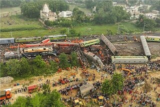  পুলিশ তাকে সতর্ক করে ছেড়ে দেয়