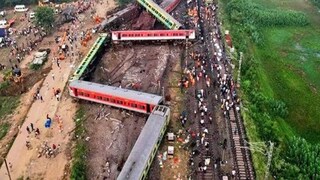 বাহানাগা বাজারে রেল দুর্ঘটনার কারণ কি লেভেল ক্রসিং? চাঞ্চল্যকর দাবি স্থানীয়দের
