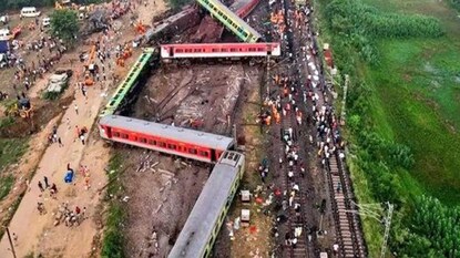 বাহানাগা বাজারে রেল দুর্ঘটনার কারণ কি লেভেল ক্রসিং? চাঞ্চল্যকর দাবি স্থানীয়দের বাহানাগা বাজারে রেল দুর্ঘটনার কারণ কি লেভেল ক্রসিং? চাঞ্চল্যকর দাবি স্থানীয়দের