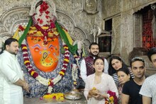 গণপতির আরাধনায় সারা, ইন্দোরের গণেশ মন্দিরে লেন্সবন্দি সইফ কন্যা