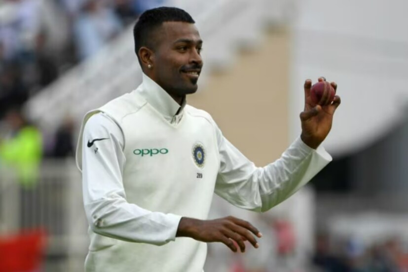 তবে সাদা বলের ক্রিকেট খেললেও লাল বলের ক্রিকেট অর্থাৎ টেস্ট ক্রিকেটে আর হার্দিক পান্ডিয়াকে দেখা যায়। টেস্ট ক্রিকেট থেকে নিজেই দুরত্ব বজায় রেখে চলছেন তিনি। এবার হার্দিকের টেস্ট কেরিয়ার নিয়ে কার্যত বড় ভবিষ্যদ্বাণী করলেন প্রাক্তন ভারতীয় কোচ রব শাস্ত্রী।