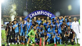 করমন্ডল ট্রেন দুর্ঘটনায় আহতদের জন্য ২০ বলক্ষ টাকা দান সুনীলদের করমন্ডল ট্রেন দুর্ঘটনায় আহতদের জন্য ২০ বলক্ষ টাকা দান সুনীলদের