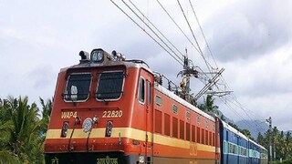 উল্টোরথেই বাতিল একাধিক ট্রেন, পুরী যাতায়াতে তুমুল দুর্ভোগ! দেখুন ট্রেনের তালিকা
উল্টোরথেই বাতিল একাধিক ট্রেন, পুরী যাতায়াতে তুমুল দুর্ভোগ! দেখুন ট্রেনের তালিকা