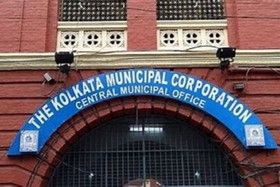 বেআইনি নির্মাণ ভাঙতে গিয়ে বিপত্তি