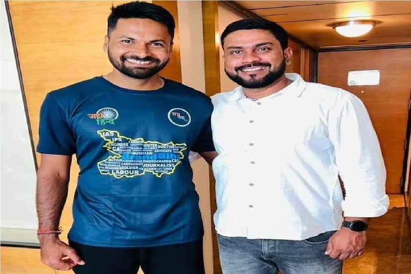 ওয়েস্ট ইন্ডিজ সফরে ভারতীয় ক্রিকেট দল ২টি টেস্ট, ৩টি ওডিআই ও ৫টি টি-২০ ম্যাচ খেলবে। বিসিসিআই শুক্রবার দল ঘোষণা করেছে, যেখানে মুকেশ কুমারকে জায়গা দেওয়া হয়েছে। বিহারের আরেক খেলোয়াড় ঈশান কিষাণও এই দলের একজন সদস্য।
