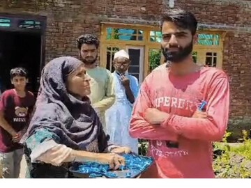 ১৯ বছরের কিশোর আজ অনেকটা ধাপ পেরিয়ে গেলেন ডাক্তার হওয়ার পথে