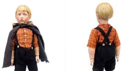 কেন এই শতছিন্ন পুতুলের দাম এত বেশি কেন এই শতছিন্ন পুতুলের দাম এত বেশি