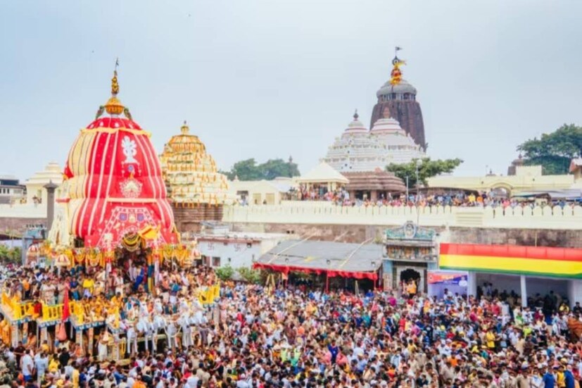 রথযাত্রা বর্ষাকালের অন্যতম গুরুত্বপূর্ণ পার্বণ। জগন্নাথদেবের রথযাত্রায় অংশগ্রহণের জন্য ভক্ত বা পুণ্যার্থীদের আগ্রহ ও ইচ্ছের অন্ত নেই। প্রচলিত বিশ্বাস, রথের রশি স্পর্শ করলে পুণ্যলাভ হয়। তাই যুগ যুগ ধরে রথের রশি স্পর্শের জন্য ব্যাকুল ভক্তরা।