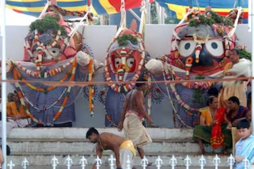 এ বছর জগন্নাথদেবের স্নানযাত্রা বা স্নানপূর্ণিমা পালিত হবে আগামী ৪ জুন, রবিবার। এই দিনটিকে বলা হয় দেবস্নানযাত্রাও।