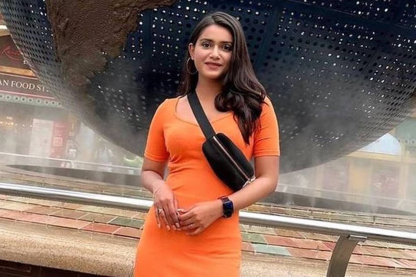 তাঁর অভিনয় এবং ব্যক্তিগত জীবনকে যাতে আলাদা রাখা হয়, সেই বিষয়েও সকলের কাছে অনুরোধ করেছেন তিশা। ছ'সাত বছর আগের একটি ভিডিও দিয়ে যাতে তাঁর মূল্যায়ন না হয়, সেই বার্তাও দিয়েছেন অভিনেত্রী।
