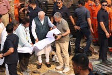 বালেশ্বরের দুর্ঘটনাস্থল পরিদর্শন করলেন নরেন্দ্র মোদি, সঙ্গে ছিলেন রেলমন্ত্রীও