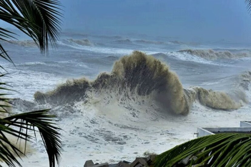 আগামিকাল ৮ জুন এই ঘূর্ণিঝড় বিপর্যয় অবস্থান করবে দক্ষিণ আরব সাগর এবং পশ্চিম মধ্য আরব সাগরে। এই ঘূর্ণিঝড় থেকে আগামিকাল প্রভাব পড়বে বেশি কর্ণাটক গোয়া এবং মহারাষ্ট্র উপকূলে।
