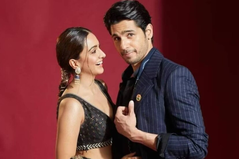নেটমাধ্যমে জনৈক প্রশ্ন করেন, 'কিয়ারা কি মা হতে চলেছেন?' আবার অন্য জন মন্তব্য, 'আমি নিশ্চিত উনি মা হতে চলেছেন।' এক ব্যক্তির অনুমান, 'ছবি দেখে বেবি বাম্পই মনে হচ্ছে।' নেটিজেনদের একাংশ যদিও এ ধরনের গুঞ্জন না ছড়ানোর বার্তা দিয়েছে। তাঁদের মতে, কিয়ারা যদি অন্তঃসত্ত্বা হয়েও থাকেন, তা তিনি নিজেই জানাবেন। তা নিয়ে বৃথা জলঘোলার প্রয়োজন নেই।