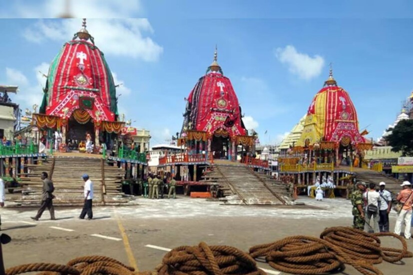 আজ, মঙ্গলবার শুভ রথযাত্রা৷ পুরীধাম এবং অন্য জগন্নাথ মন্দিরে রথের রশিতে আজ টান পড়বে৷