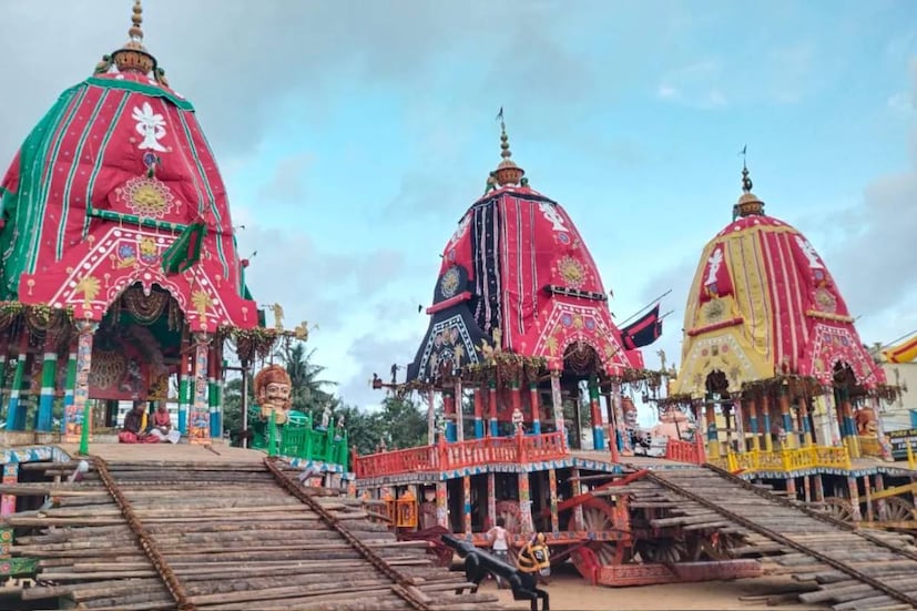 মঙ্গলবার সকাল ৮.১১ থেকে ৯.০৭ পর্যন্ত এবং রাত ১১.২৩ থেকে রাত ১২.০৩ পর্যন্ত শুভ মুহূর্ত যোগ রয়েছে, পঞ্জিকা অনুযায়ী৷ 