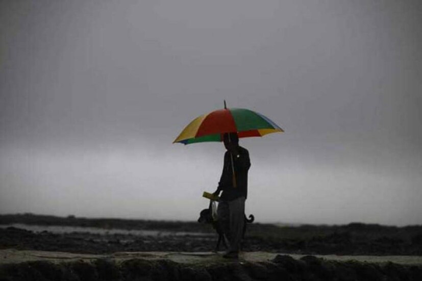 কলকাতা শহরে মঙ্গলবার সকালে সর্বনিম্ন তাপমাত্রা ছিল ২৫.৭ ডিগ্রি সেলসিয়াস। যা স্বাভাবিকের তুলনায় ১ ডিগ্রি কম। সোমবার বিকেলে সর্বোচ্চ তাপমাত্রা ছিল ৩৬.২ ডিগ্রি সেলসিয়াস। স্বাভাবিকের থেকে যা ২ ডিগ্রি সেলসিয়াস বেশি। 