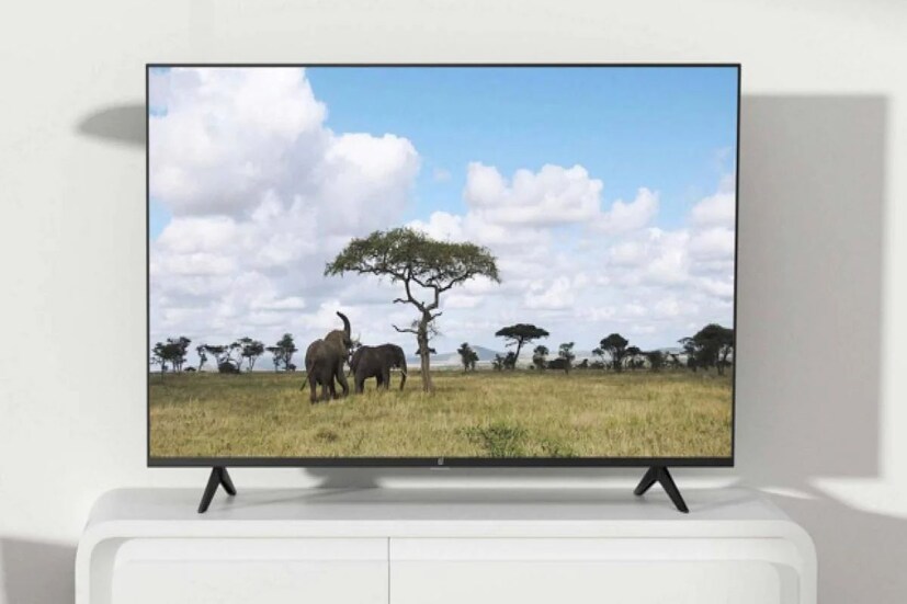 OnePlus 50-inch Y1S Pro -  গ্রাহকরা এই সেলে OnePlus-এর এই টিভি মডেল ৪৫৯৯৯ টাকার পরিবর্তে ৩১৯৯৯ টাকায় কিনতে পারবেন। এই মডেলটি গামা ইঞ্জিন সহ ৪K UHD টিভি, MEMC, Android TV ১০ OS, ডলবি অডিও সহ ২৪W স্পিকার এবং অক্সিজেন প্লে ২.০-র মতো ফিচার যুক্ত।
