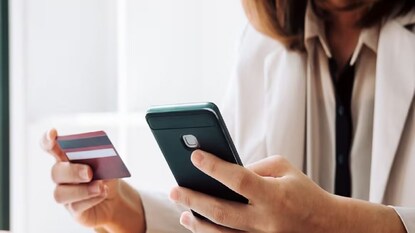 অনলাইন লেনদেন এবার হবে আরও আধুনিক! নতুন সুযোগ দেবে পেইউ (Representative Image) অনলাইন লেনদেন এবার হবে আরও আধুনিক! নতুন সুযোগ দেবে পেইউ (Representative Image)