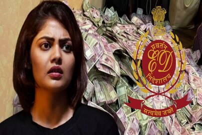 সায়নী ঘোষ  সায়নী ঘোষ