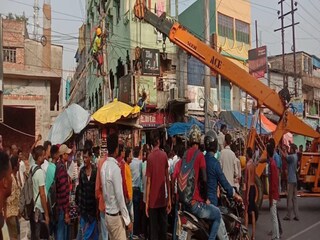 South 24 Parganas News ইলেকট্রিক তারের কাজ করার সময় বিদ্যুৎস্পৃষ্ট হলেন দুই কর্মী