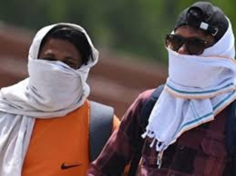 সোম ও মঙ্গলবারে দার্জিলিং, কালিম্পং. আলিপুরদুয়ারে বজ্রবিদ্যুৎ সহ হালকা বৃষ্টির সম্ভাবনা। উত্তরবঙ্গেও তাপপ্রবাহের সতর্কবার্তা৷ তাপপ্রবাহ চলবে মালদহ, উত্তর ও দক্ষিণ দিনাজপুরে। 