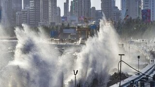 সাইক্লোন বিপর্যয়ের তীব্রতা মাথায় রেখে ইতিমধ্যেই মুম্বইয়ে ল্যান্ড করবে এমন একাধিক ফ্লাইটের ল্যান্ডিং বদলে দেওয়া হচ্ছে৷ সাইক্লোন বিপর্যয়ের তীব্রতা মাথায় রেখে ইতিমধ্যেই মুম্বইয়ে ল্যান্ড করবে এমন একাধিক ফ্লাইটের ল্যান্ডিং বদলে দেওয়া হচ্ছে৷