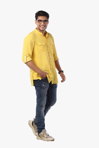 আকাশনীলের চরিত্রে অভিনয় করছেন সৌরজিৎ বন্দ্যোপাধ্যায়! 