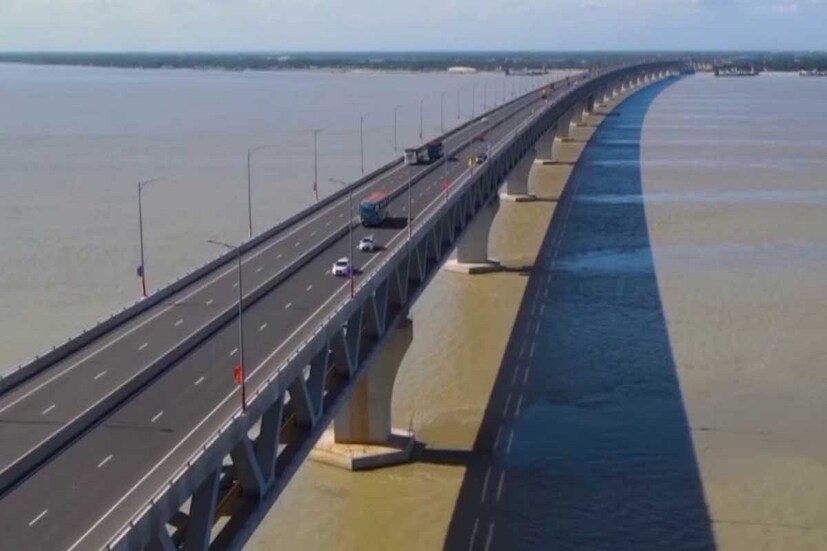 এখন ঢাকার সায়েদাবাদ পার হওয়ার পর থেকে তিন-চার ঘণ্টায় বরিশালে যাওয়া যাচ্ছে। মাত্র চার ঘণ্টায় পৌঁছনো যাচ্ছে খুলনায়। এছাড়াও সেতু কর্তৃপক্ষের ধারণা সেতুতে টোল আদায়ের পরিমাণ আরও বৃদ্ধি পাবে। 