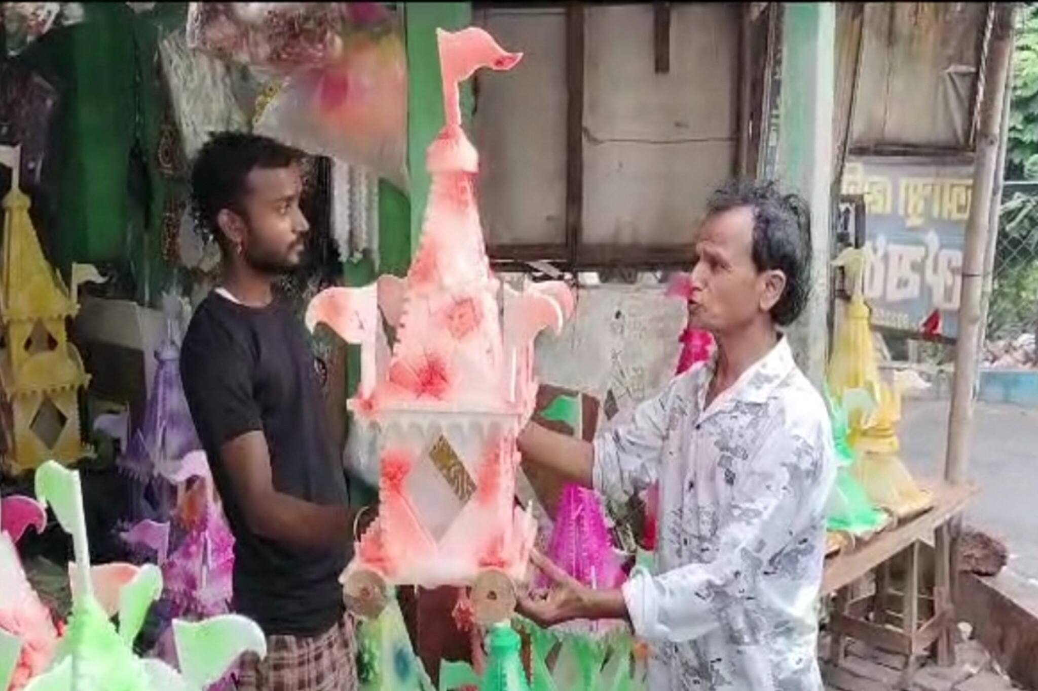 মালাকার পাড়ার থার্মোকলের রথ হিট বাজারে