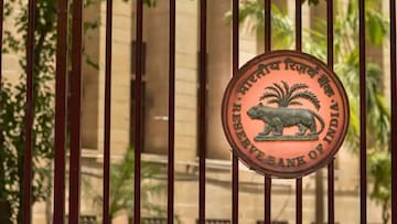 নেমে আসছে RBI-এর শাস্তির খাঁড়া, যে ব্যাঙ্কগুলির লাইসেন্স বাতিল হয়েছে!