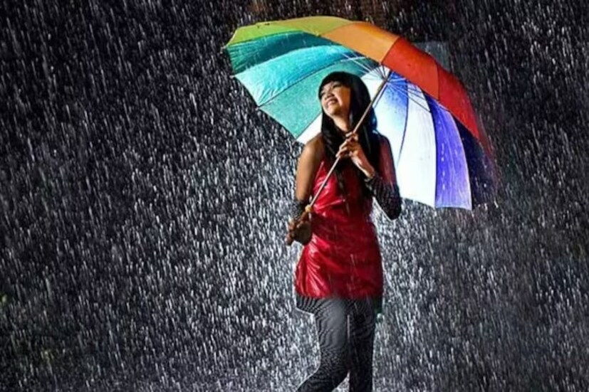 কাল থেকে বৃষ্টির সম্ভাবনা কমবে, বাড়বে তাপমাত্রা। মালদহ, উত্তর ও দক্ষিণ দিনাজপুরে বৃষ্টির সম্ভাবনা কম বাতাসে জলীয় বাষ্প থাকায় আর্দ্রতাজনিত অস্বস্তি থাকবে।