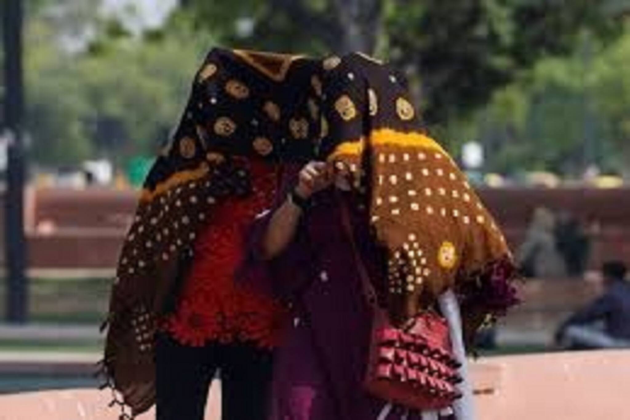 আচমকাই আমূল বদলে যাবে আবহাওয়া, তোলপাড় করা আপডেট দিল হাওয়া অফিস