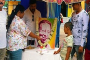 কেক কেটে পঞ্চম'দার জন্মদিন পালন, চলে যাওয়ার তিন দশক পরও সমান জনপ্রিয় আর ডি