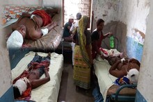 দুই পরিবারের মধ্যে জমি বিবাদের জেরে সংঘর্ষে জখম ৮