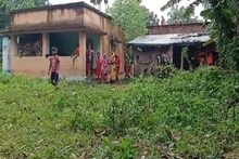 ছাতুর নাম করে খাবারে মেশাচ্ছে আটা! অবাক কাণ্ড অঙ্গনওয়াড়ি সেন্টারে