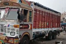 ছুটে এসে দাঁড়িয়ে থাকা লরির পেছনে ধাক্কা ট্রাকের! ভয়ঙ্কর অবস্থা চালক ও খালাসির