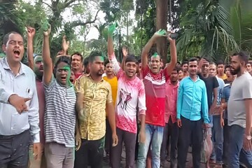 নজরে দিনহাটা! ভোট গণনার ফল তৃণমূলের পক্ষে যেতেই শুরু কাণ্ড! জানুন কী ঘটছে জেলায় নজরে দিনহাটা! ভোট গণনার ফল তৃণমূলের পক্ষে যেতেই শুরু কাণ্ড! জানুন কী ঘটছে জেলায়